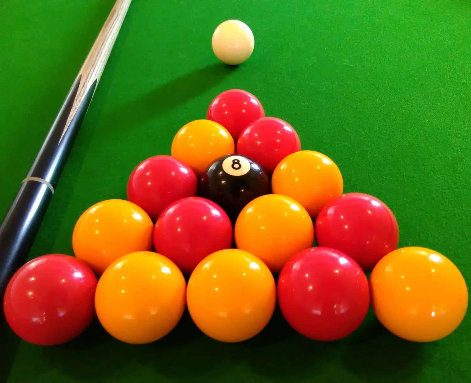 How to Rack English 8-Ball Pool